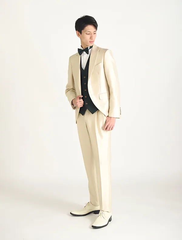 サッポロファクトリー店：ベージュ2