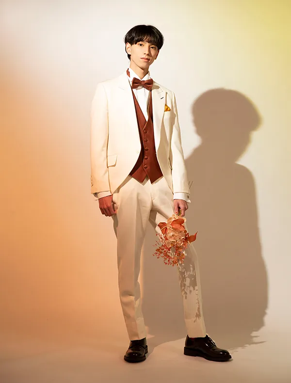 サッポロファクトリー店：白8