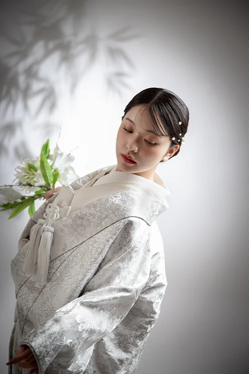 Grounded Elegance(4)