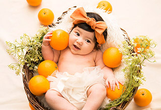 オレンジ×赤ちゃん