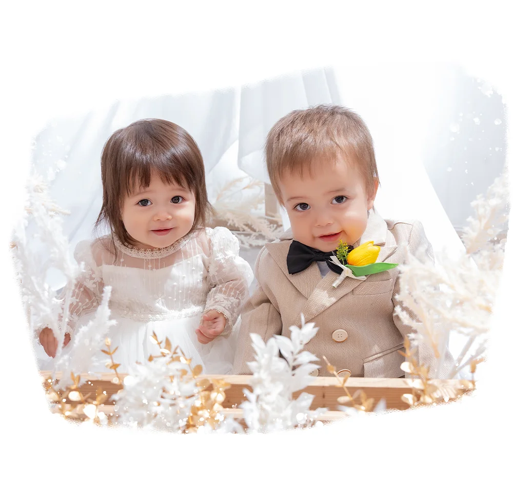 聖なる光に包まれて、ふたりの未来を照らし出す。