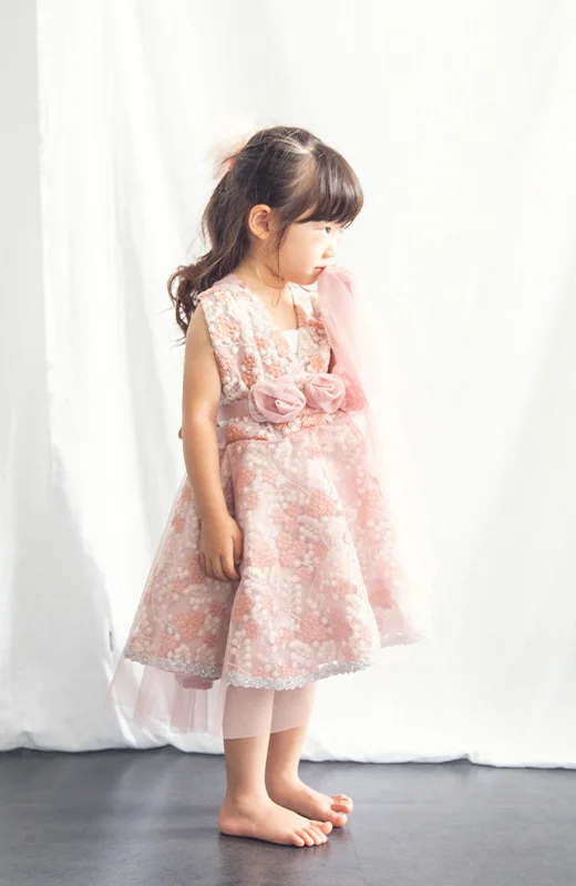 写真工房ぱれっと札幌西店の七五三3歳女の子ドレス(2)
