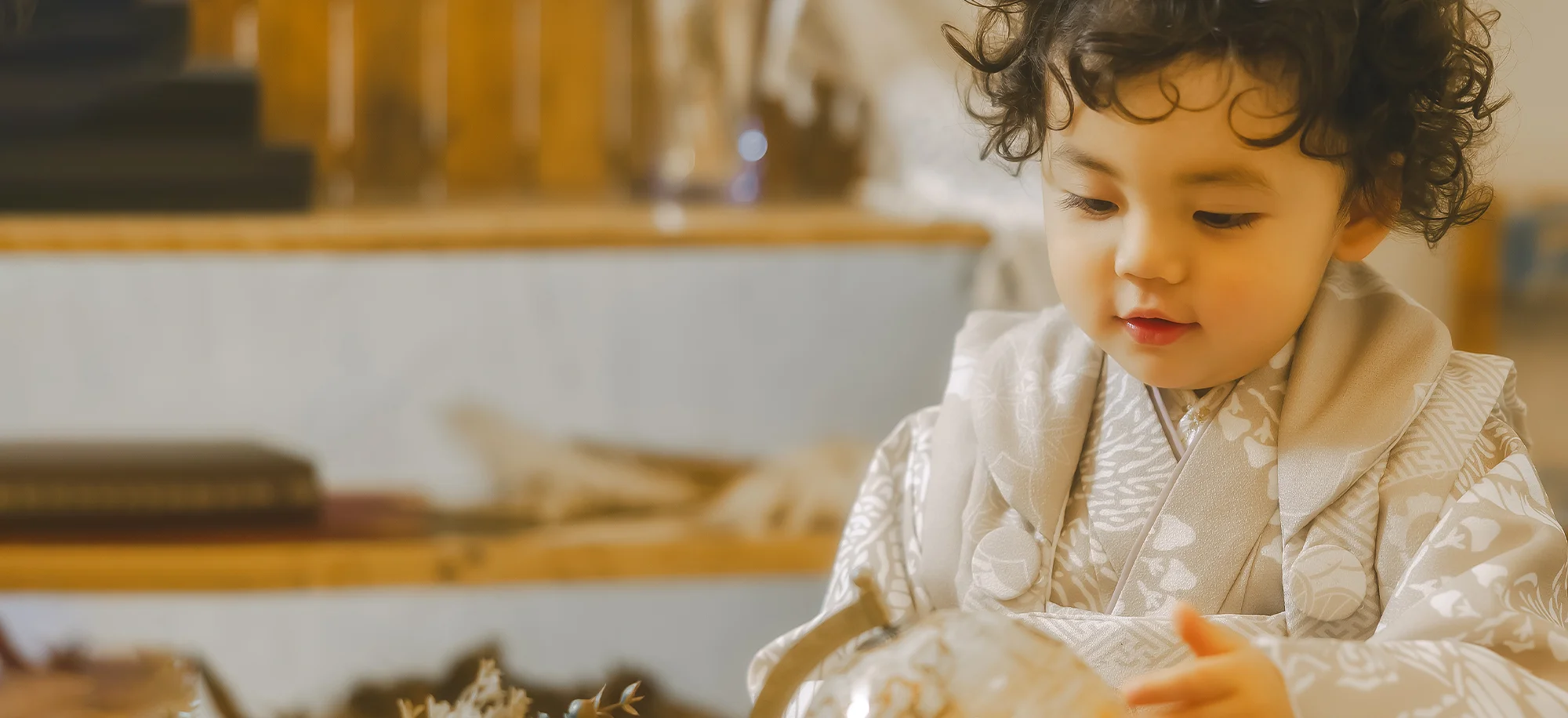 country × antique(1)