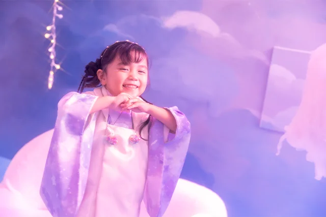 Connecting to tomorrow(girl)(1)