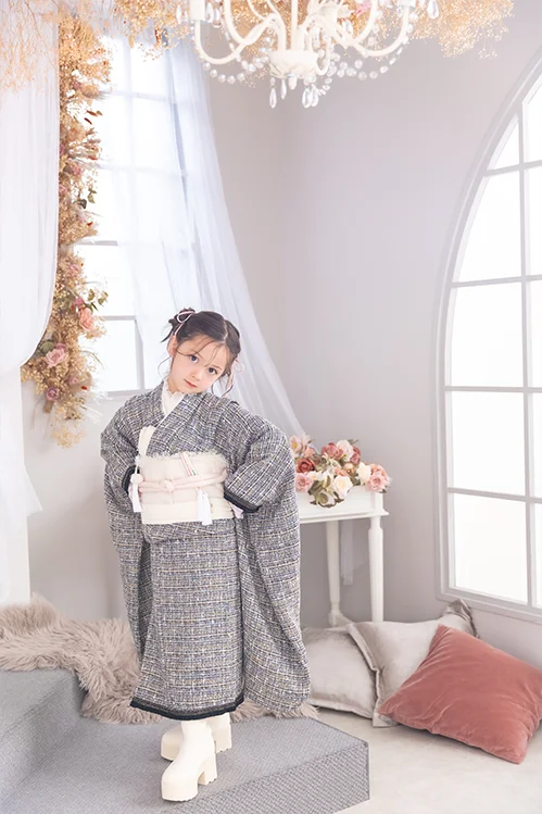 Softly Feminine(3)