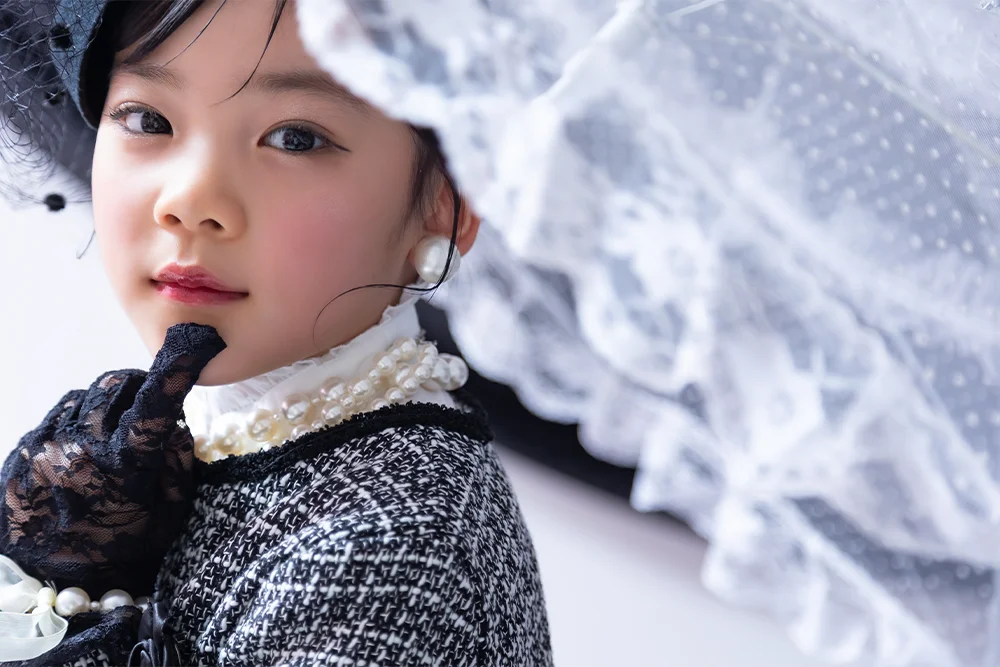 Elegance Begins Small(2)