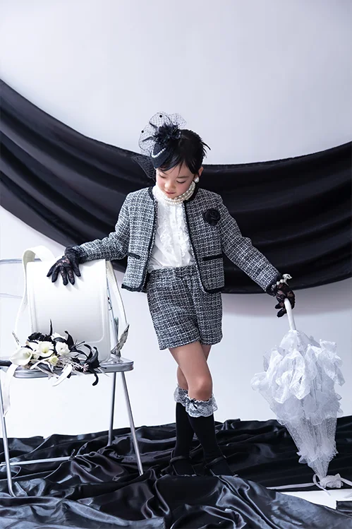 Elegance Begins Small(4)