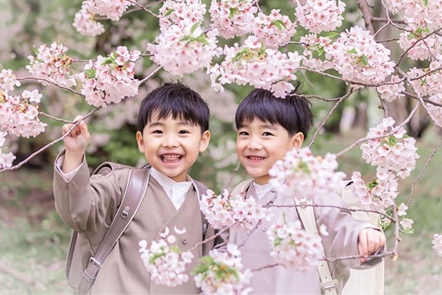 発寒川緑地桜ロケーション(入学)(1)