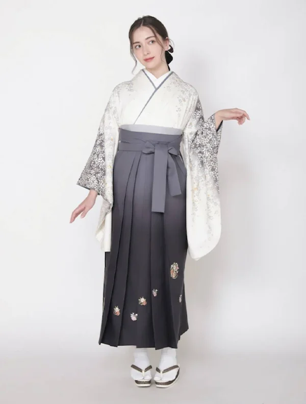 サッポロファクトリー店の卒業袴
