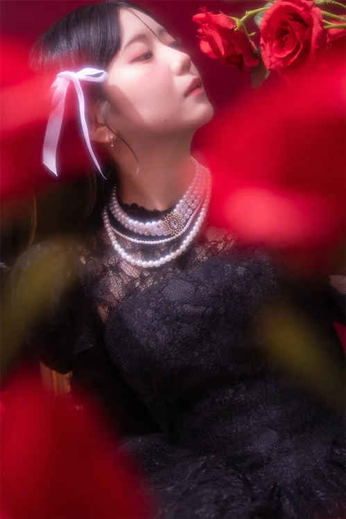 Bloom into Elegance(2)