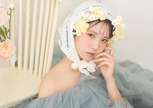 成人写真「Soft blossoms」