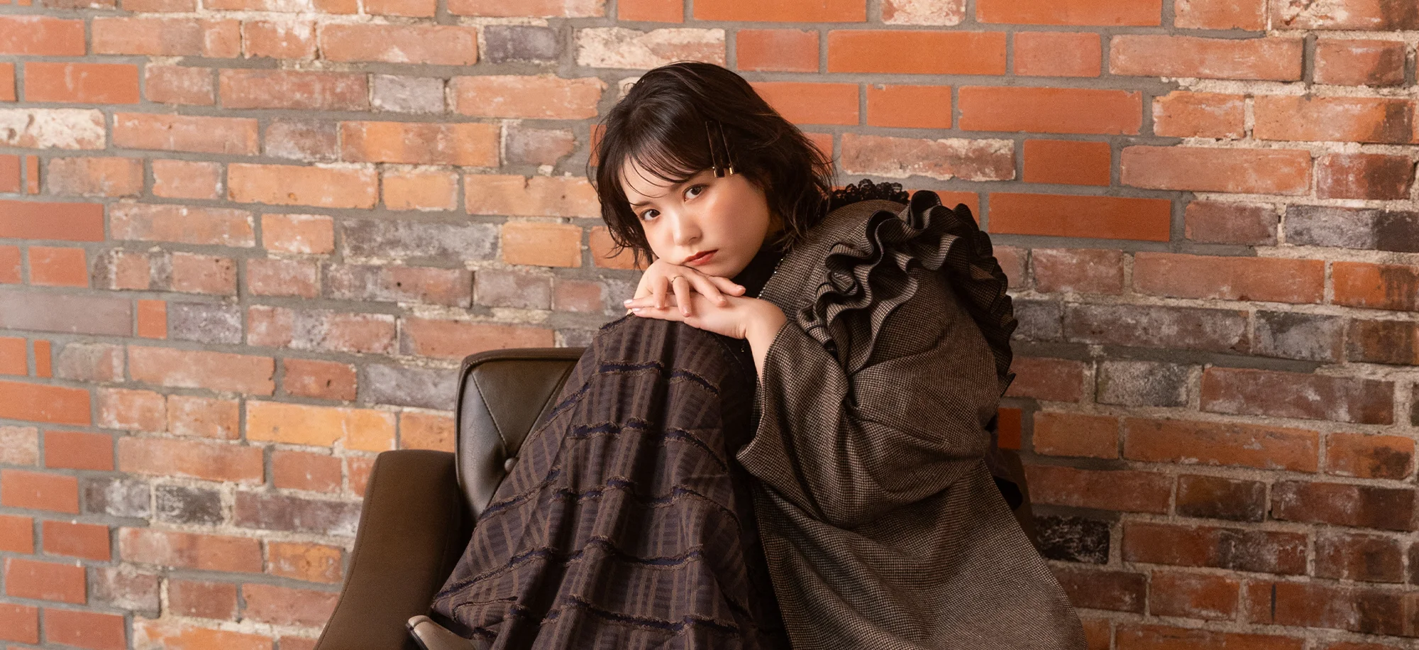 effortless × brick(1)