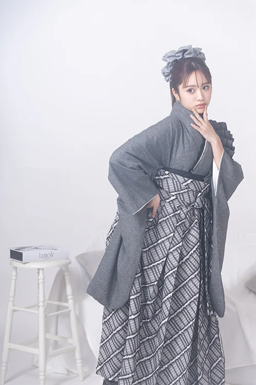 monotone × Doll(3)