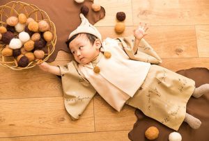 札幌のスタジオでベビー記念撮影