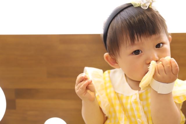 スマッシュケーキ 1歳記念の撮影受付中 札幌西店 写真工房ぱれっとbaby スマッシュケーキ 1歳記念の撮影受付中 札幌西店 写真工房ぱれっとbaby