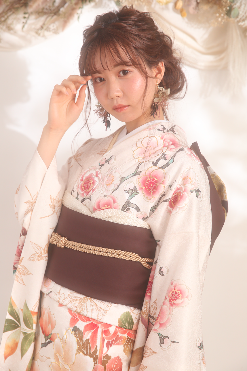 振袖イベントまであと21日 入荷したばかりの新作振袖のご紹介 ファクトリー店 写真工房ぱれっとサッポロファクトリー店