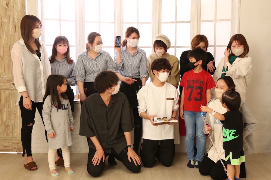 旭川のスタジオでカメラマンの仕事