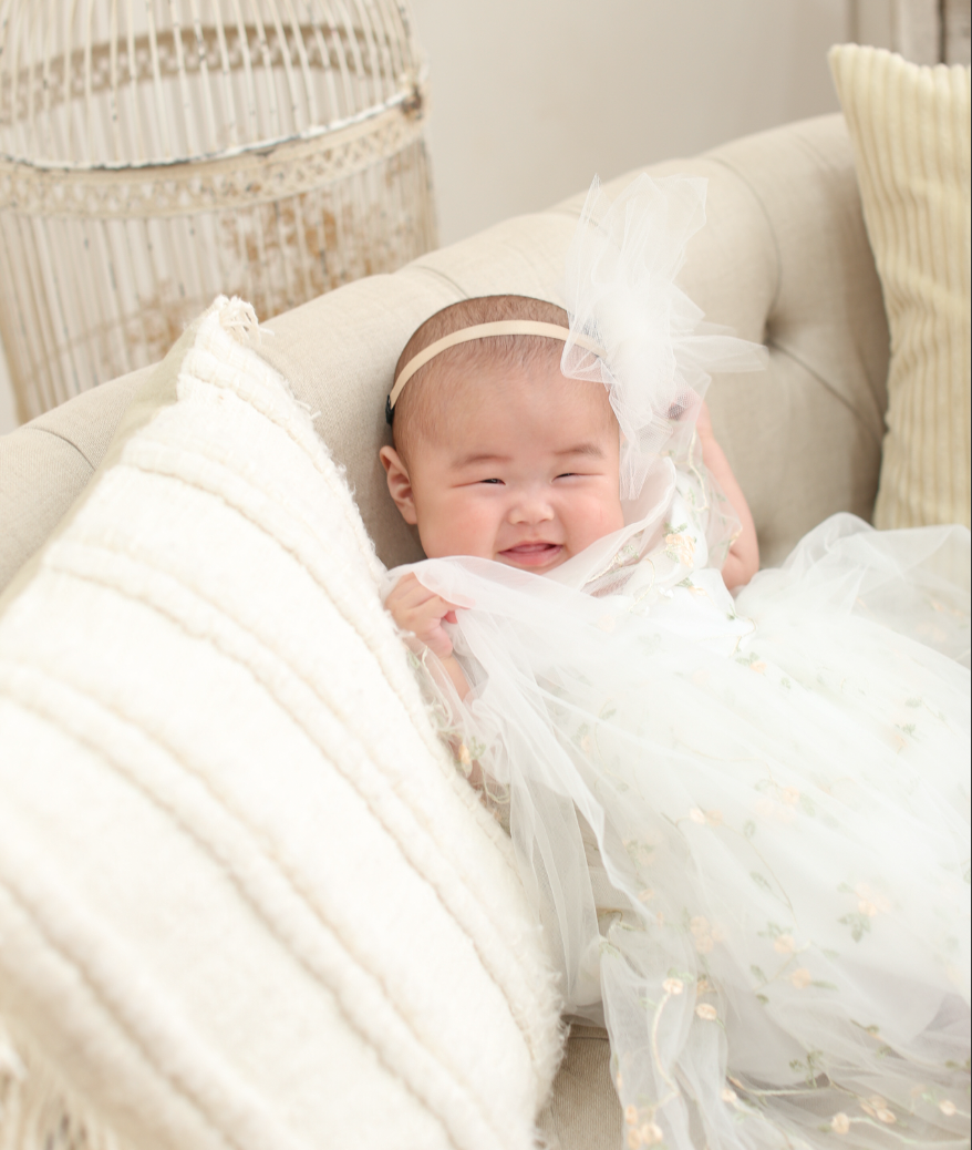 函館のスタジオでベビー記念撮影