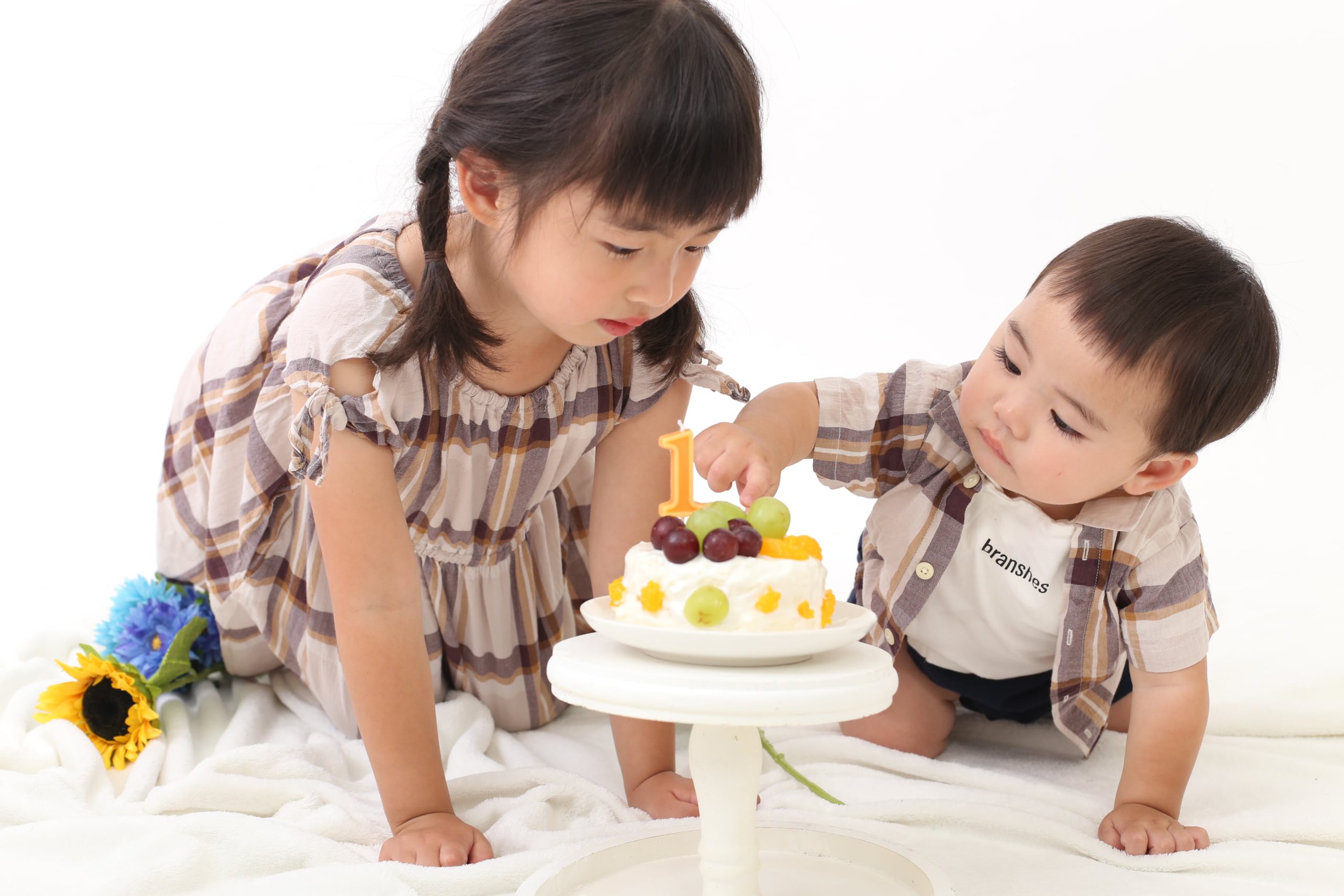 初めての誕生日はケーキと一緒に スマッシュケーキで1歳のバースデー撮影 写真工房ぱれっと函館店