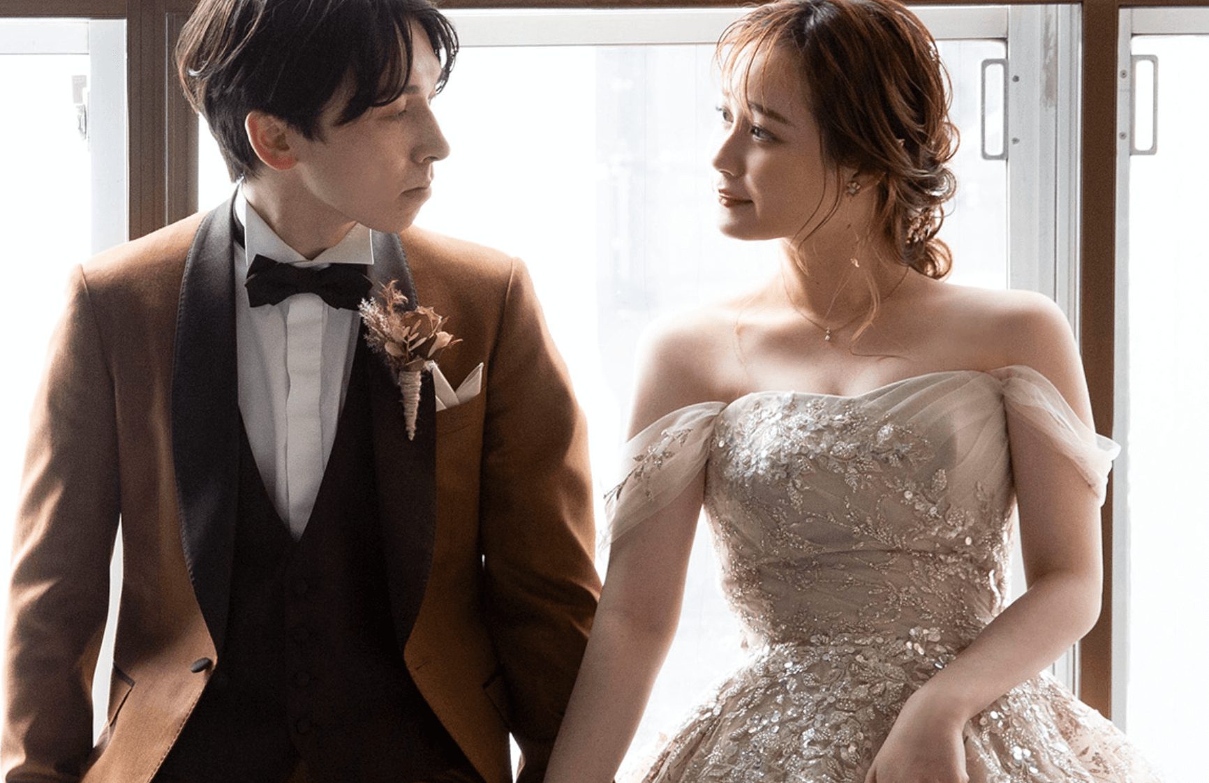 結婚式の写真をスタジオで