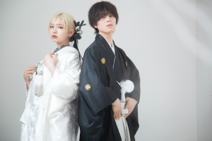 【New visual】白無垢×黒袴　シックでモダンな最新背景&コーデ【Dope white】