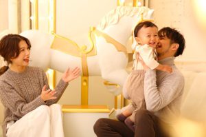 札幌のスタジオでベビー記念撮影