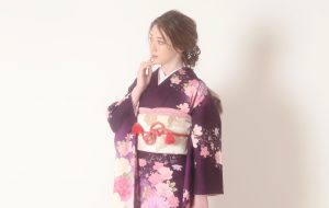 【2024年式】成人式当日の振袖が決まってないお嬢様！ぱれっと旭川店にお集まりください！