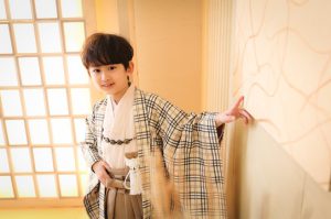 【写真工房ぱれっと函館北斗店】2023年七五三男の子最新ビジュアル！人気の和室と最新着物で撮影しよう！超お得な11月キャンペーン情報も掲載★