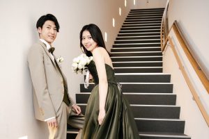 【サッポロファクトリー】おすすめ！カラードレス＆タキシードの組み合わせ