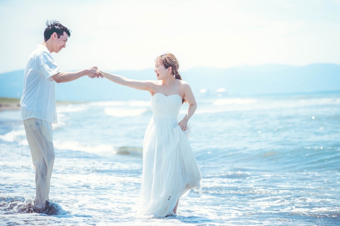 夏の結婚式を楽しむ！魅力満載の対策６選