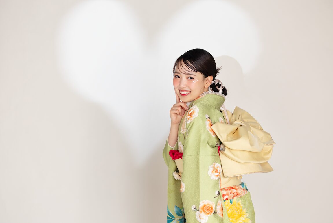 成人式の前撮りで今人気の振袖をご紹介いたします！