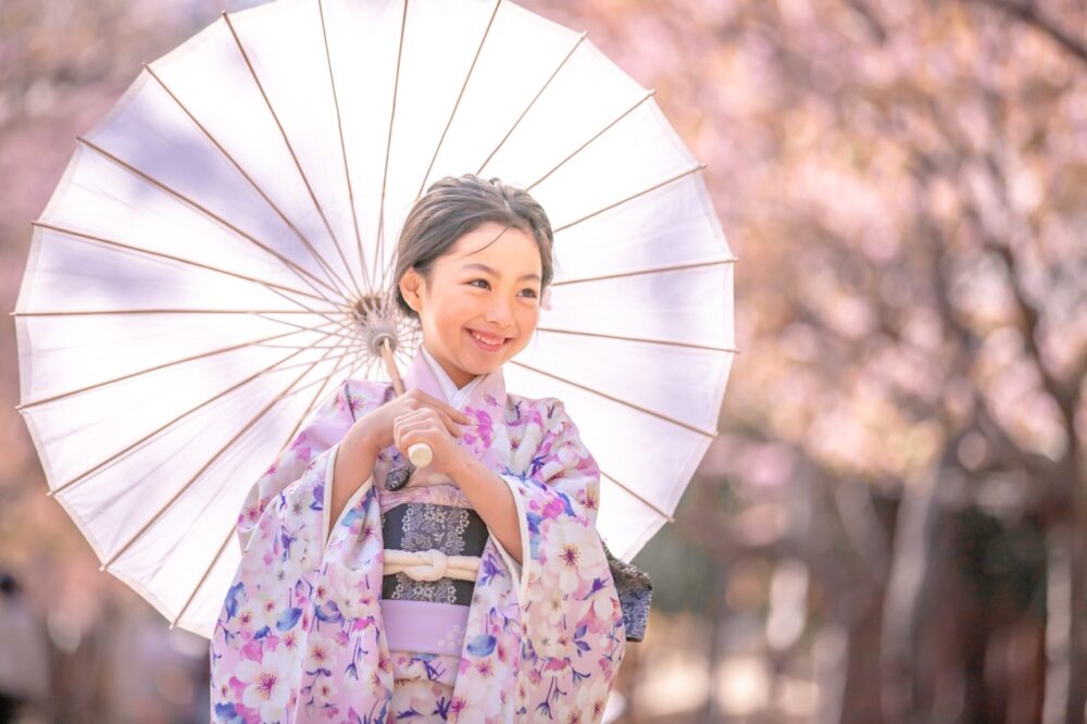 ロケ　着物　女の子　桜　傘