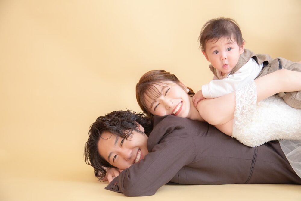 婚礼　撮影　ウェディングフォト　ブライダル　スタジオ　カジュアル　フォト　ウェディング　カジュアルフォトウエディン　子ども