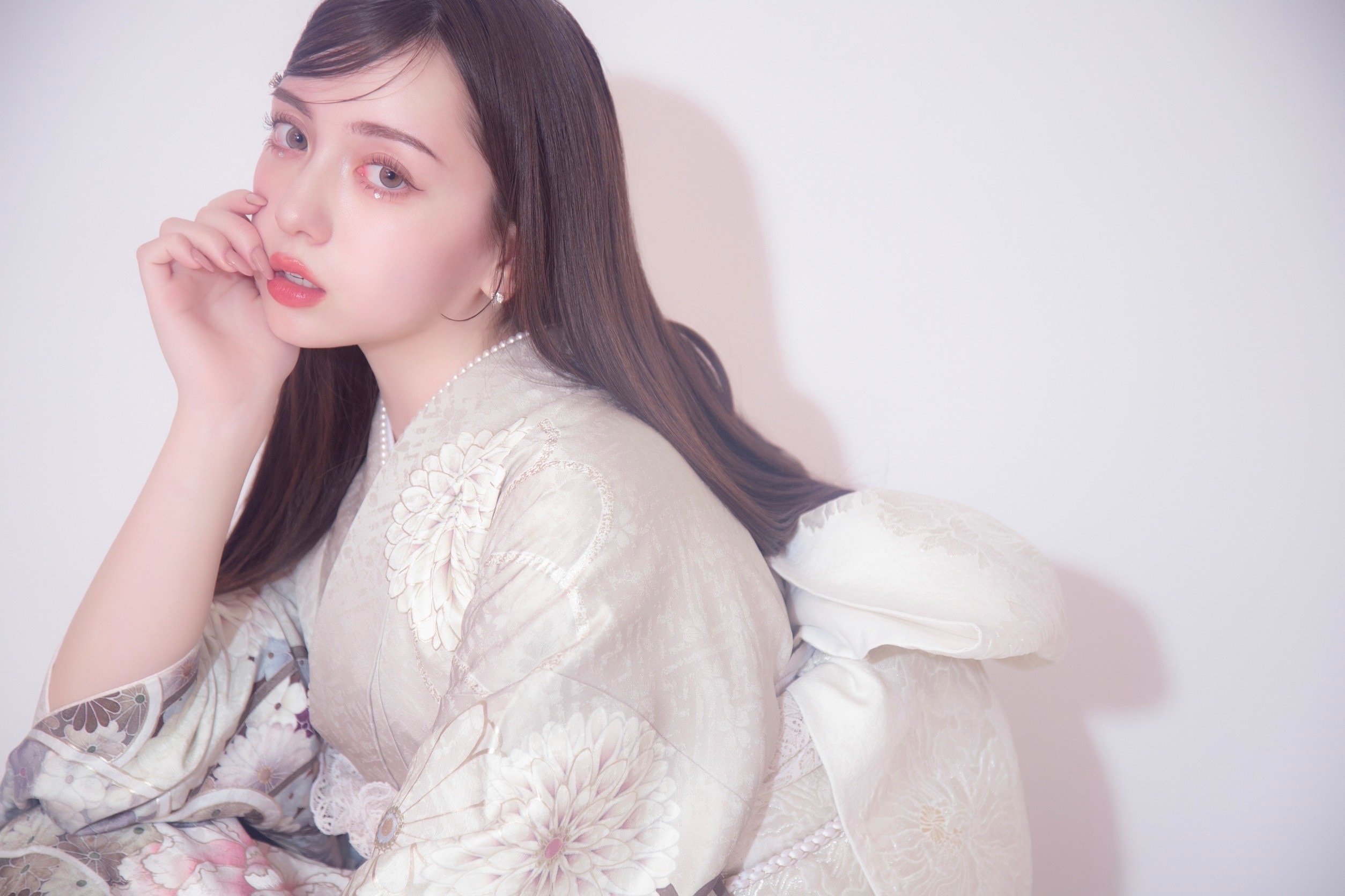 成人式の前撮りはドレスと振袖で残す♡最新オススメ撮影スタイル紹介