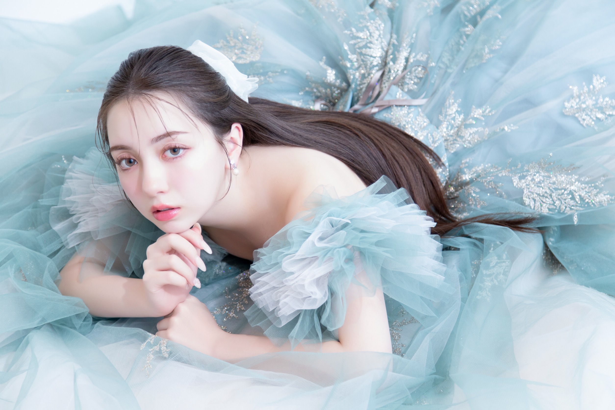 カラードレス　ウェディングドレス　水色　婚礼衣装