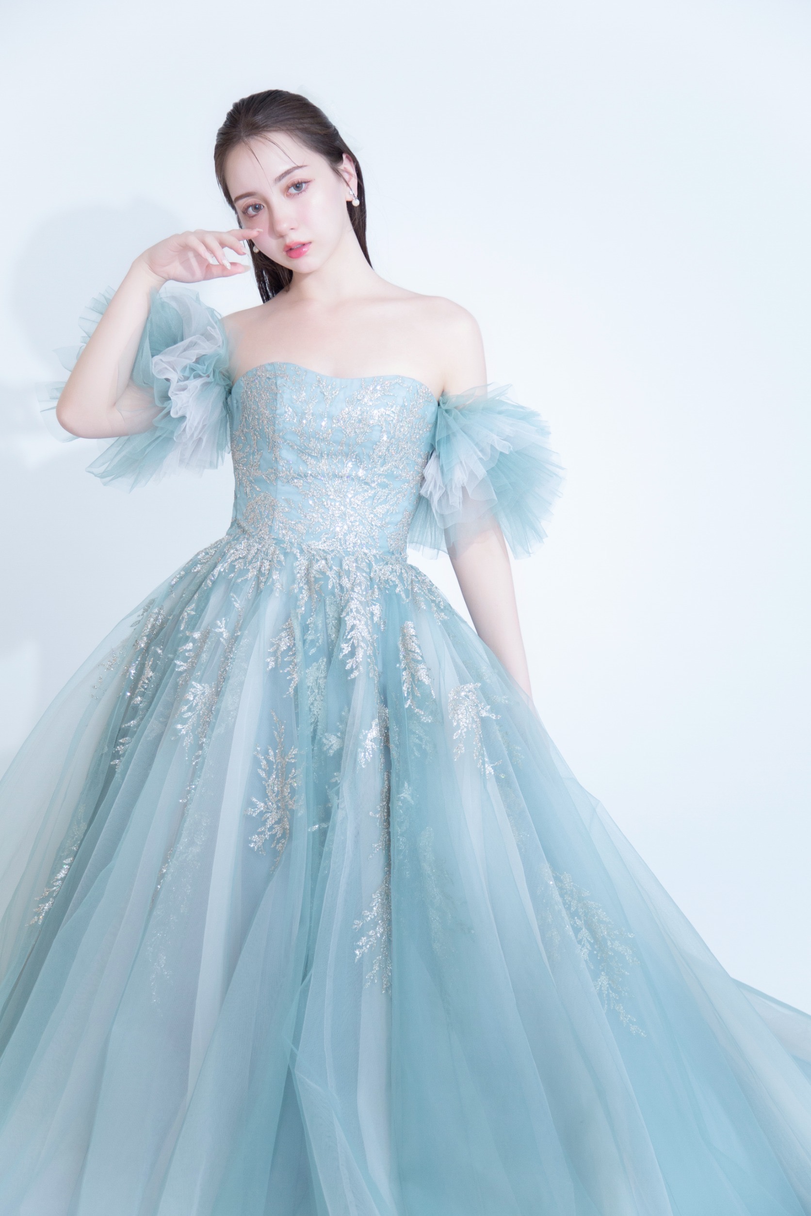 カラードレス　ウェディングドレス　水色　婚礼衣装