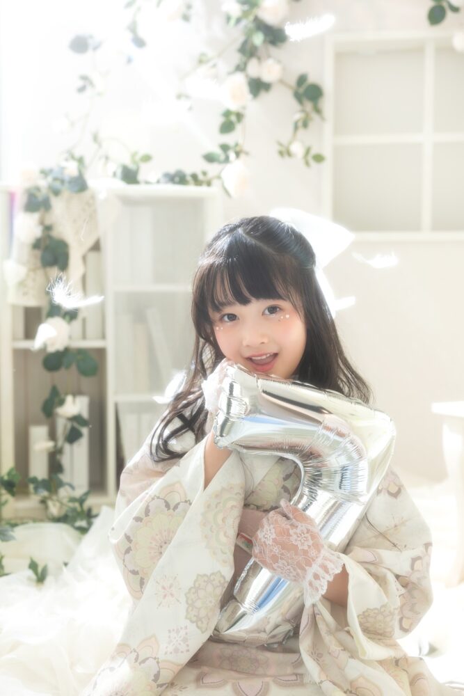 七五三　ガーリー　着物　可愛い　かわいい　誕生日