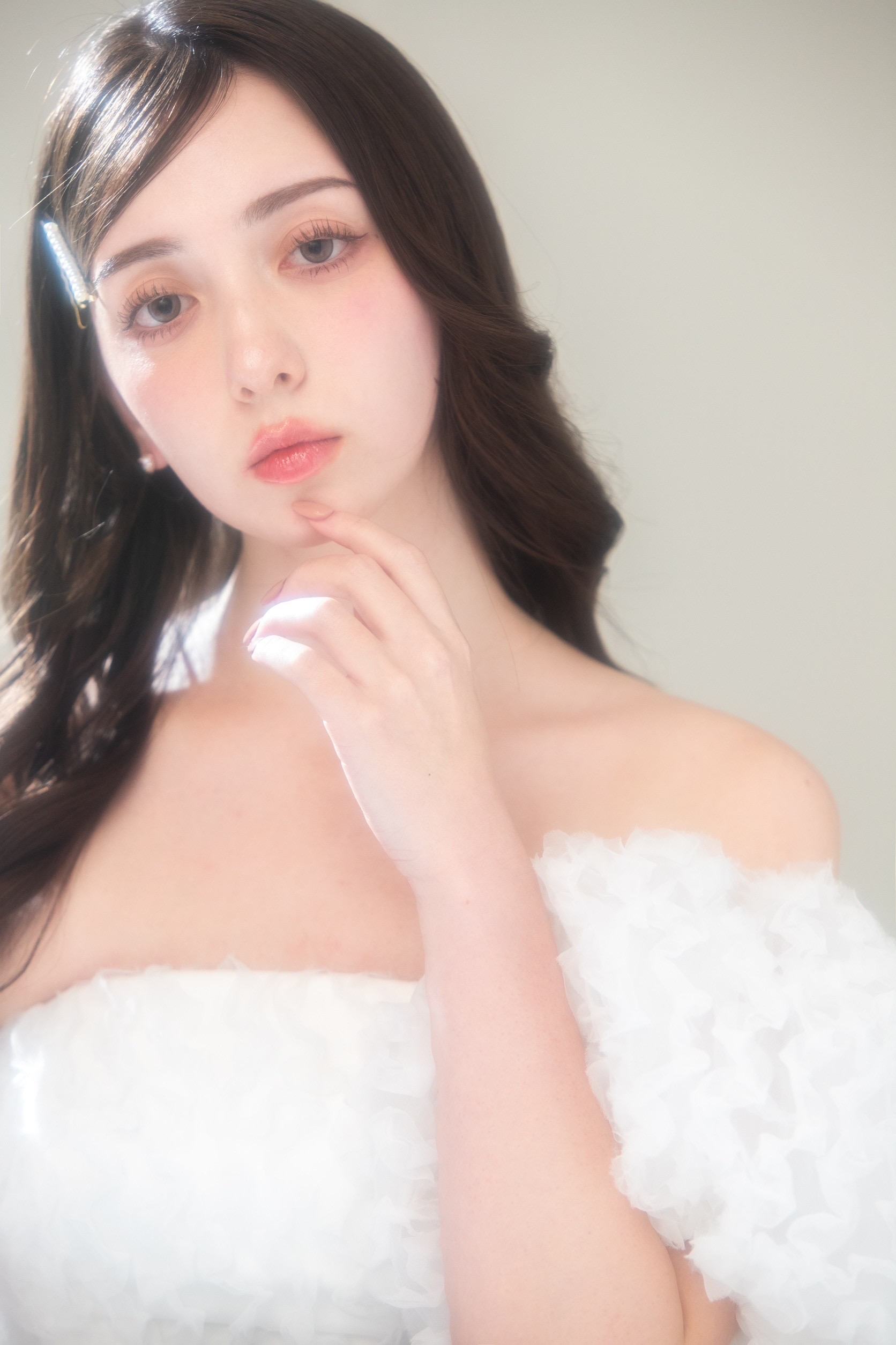 ドレス　白　撮影　スタジオ　成人