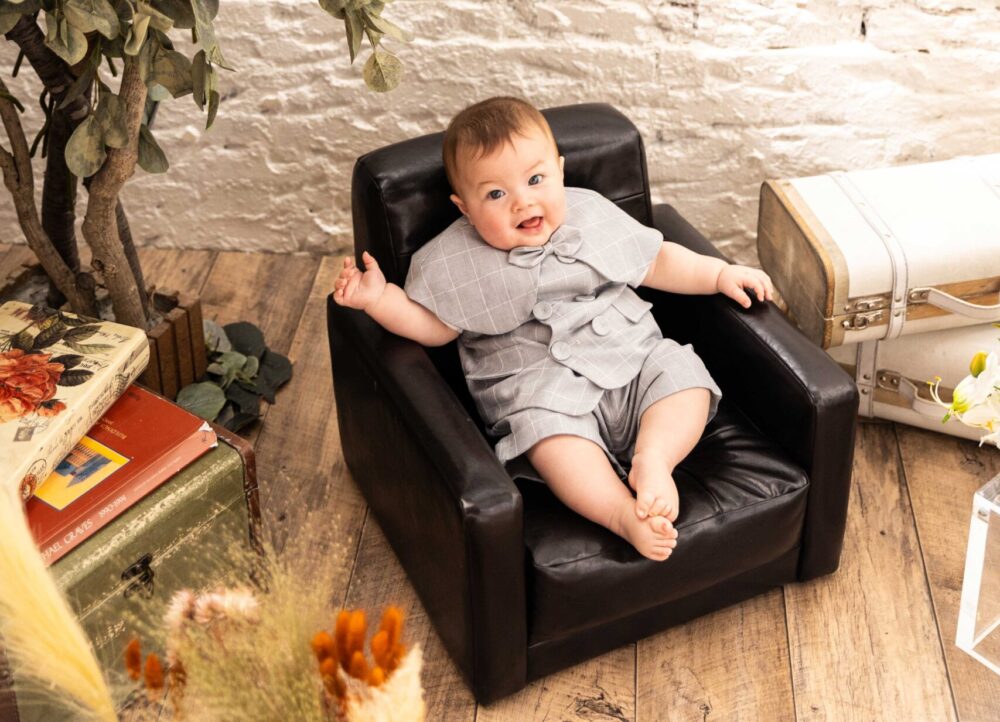 ベビー　百日　撮影　スタジオ　タキシード