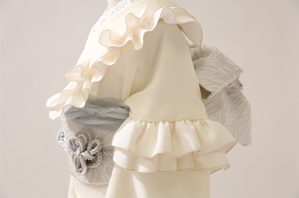 前撮り・後撮りの新作振袖入荷！！フリルたっぷりの可愛いやつ💕