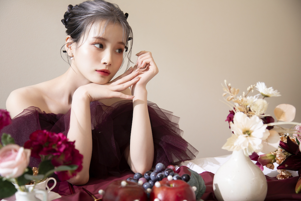 成人ドレスNEW STYLE登場！！チュールのボリュームが可愛いボルドードレスでハタチフォトを♡
