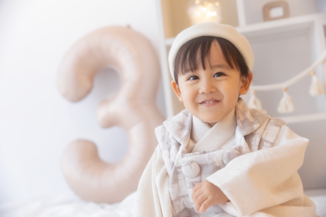 WHITEスタジオのキッズ新ビジュアルをご紹介♡