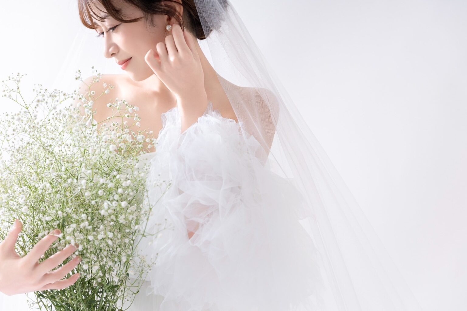 ウェディングドレスの種類と選び方徹底ガイド！体型別おすすめも紹介