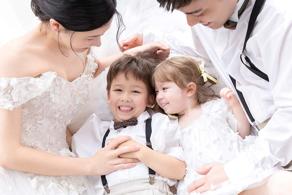 【家族で祝う】札幌でフォトウェディング！家族と撮る記念写真の魅力と進め方♡