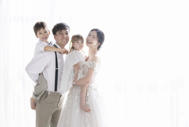 パパママ婚も大歓迎！お子様と一緒に残す「写真工房ぱれっと」のファミリーウェディングフォト