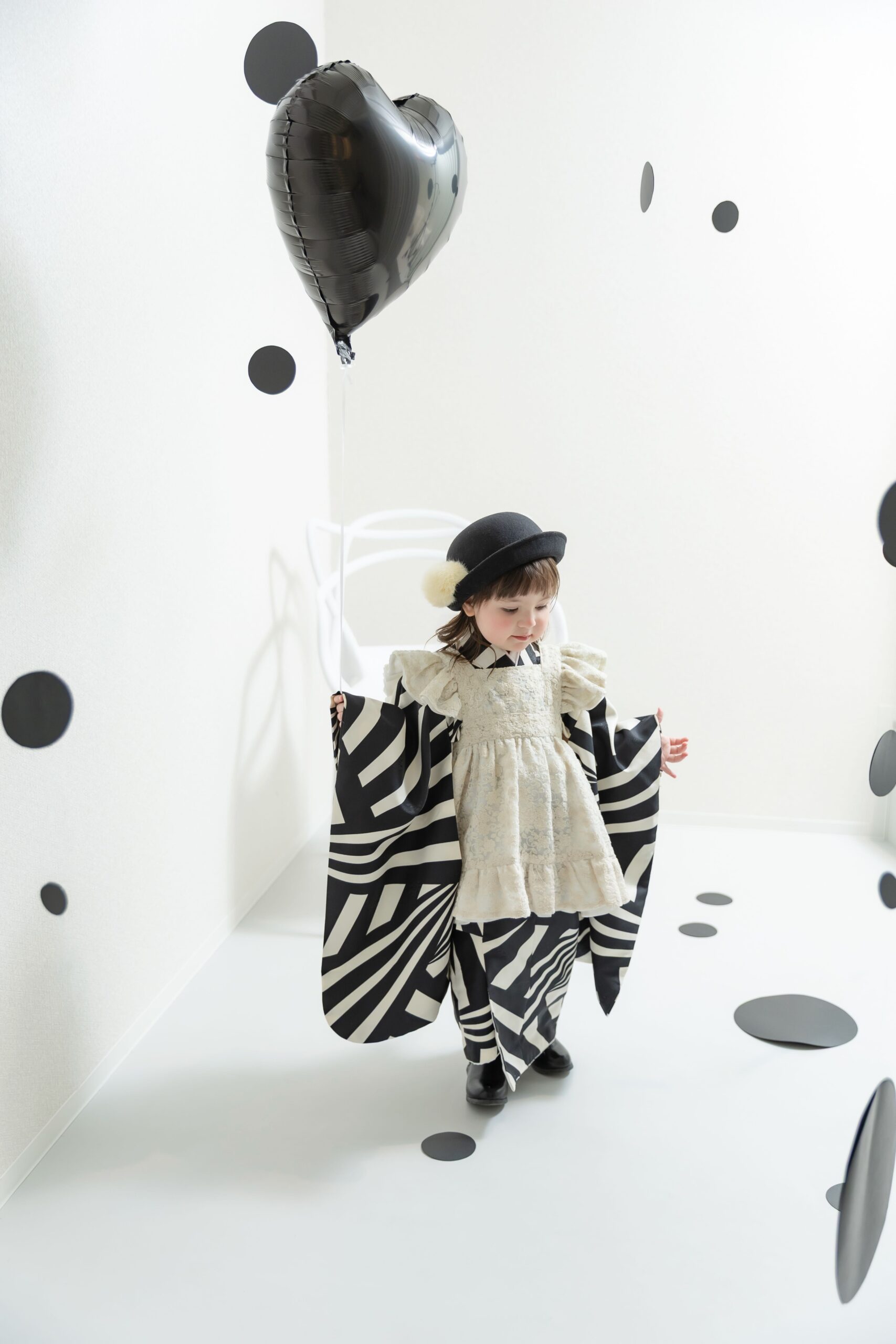 【札幌市豊平区】七五三も韓国風がおしゃれ！札幌西岡店に新背景「POINT.」が登場♪ドット柄×和洋ミックスが可愛すぎる！