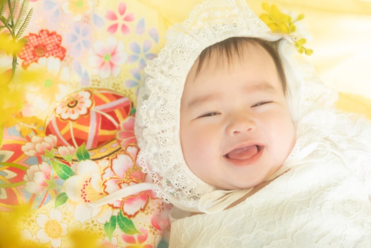 【百日・ハーフ・1歳】札幌で叶える！思い出の品を持ち込んで世界に一つだけのベビーフォトを♡