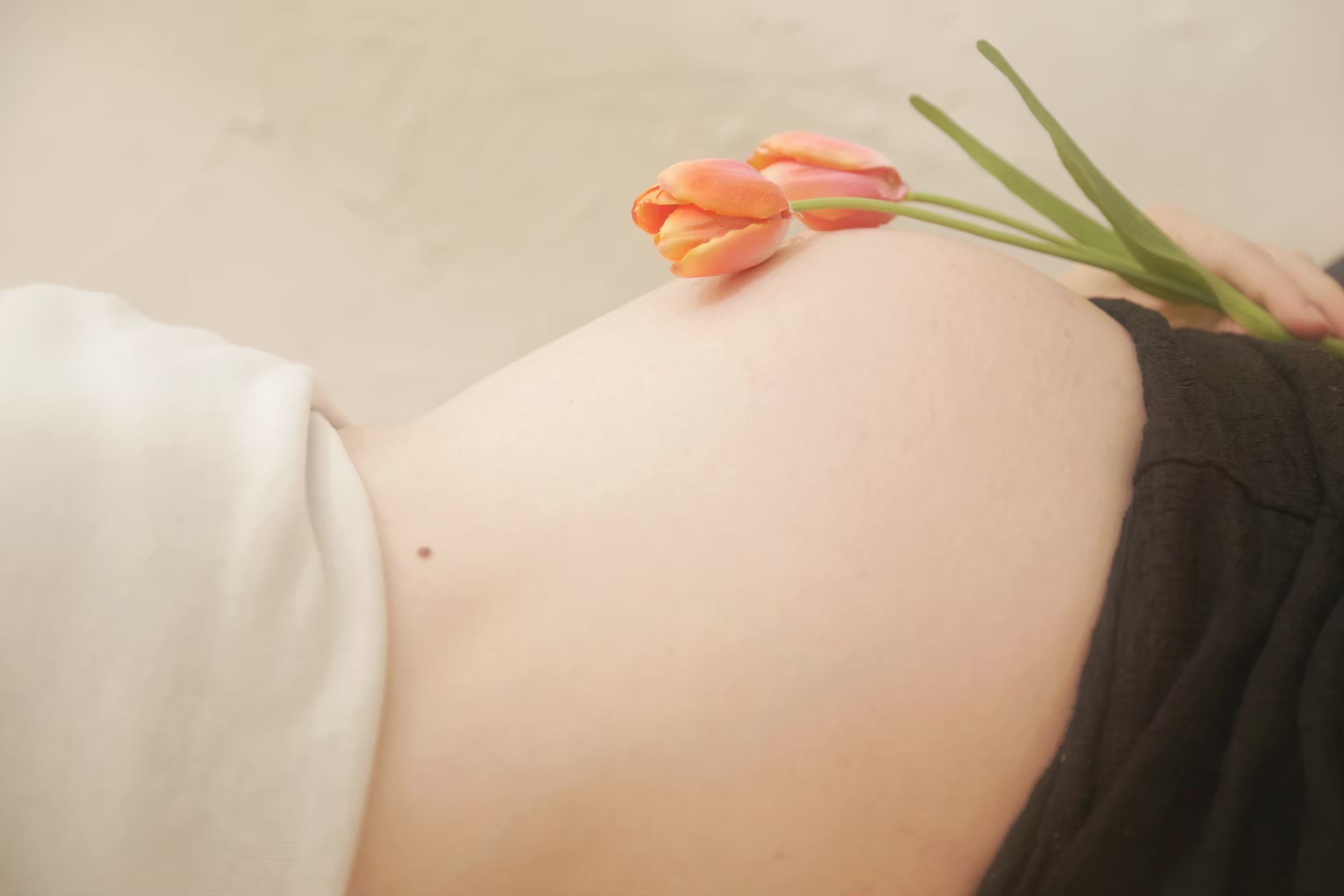 【妊娠中でも安心】お腹の赤ちゃんと一緒に残す♡旭川でのマタニティフォトウェディングの叶え方