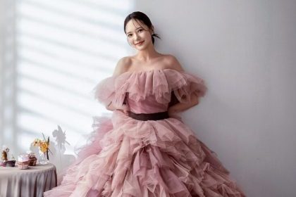 【ピンク・パープル・白・赤♡】人気カラーのドレスで叶える!大人可愛いフォトウェディング