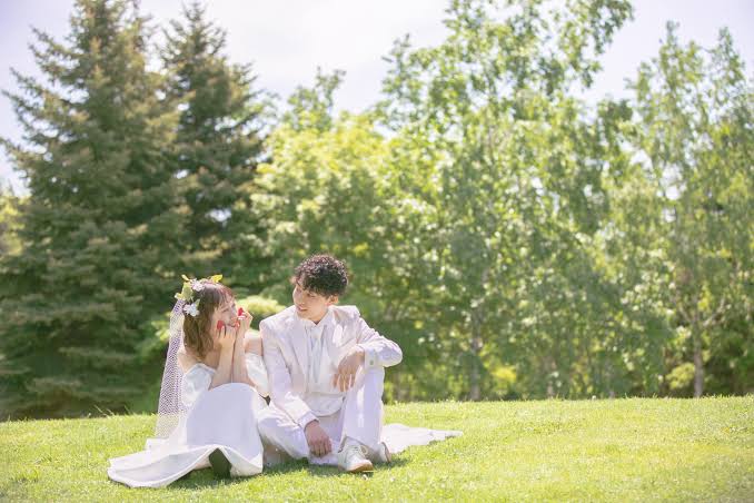 【เที่ยวฮอกไกโด × ถ่ายภาพพรีเวดดิ้ง】บันทึกภาพความทรงจำราวกับฉากหนึ่งในภาพยนตร์บนดินแดนเหนือในฝัน♡ แนะนำการถ่ายภาพทั้งแบบโลเคชันและในสตูดิโอยอดนิยม ณ สาขาซัปโปโร ชูโอ!